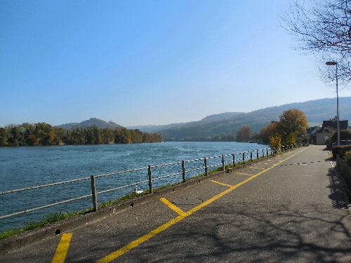 Am Hochrhein im Herbst
