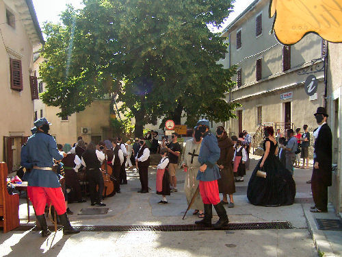 Trachten-Fest in Pazin